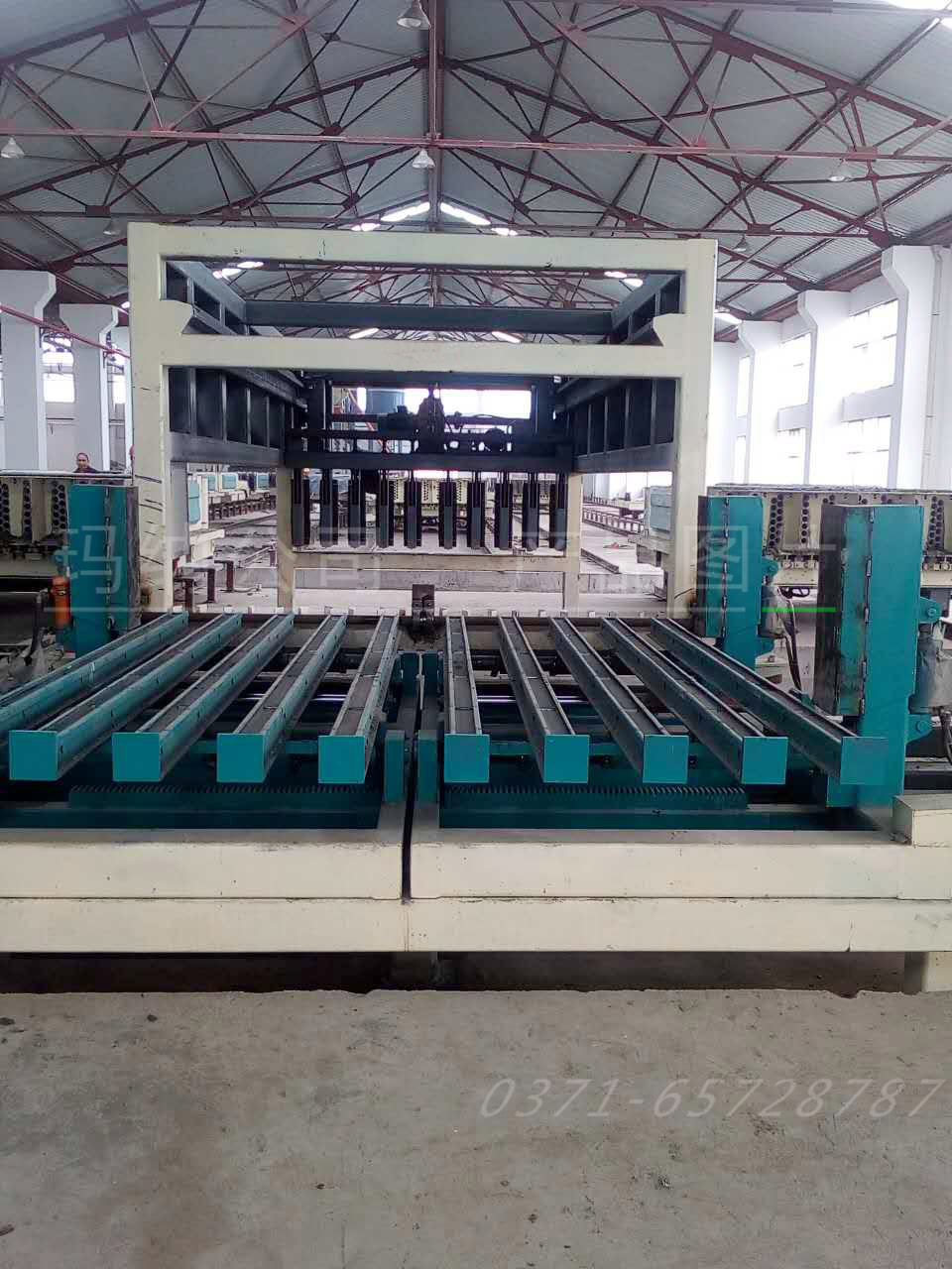 瑪納墻板生產(chǎn)線 瑪納墻板生產(chǎn)線