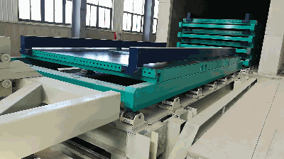 PC生產(chǎn)線設(shè)備2 PC生產(chǎn)線設(shè)備2